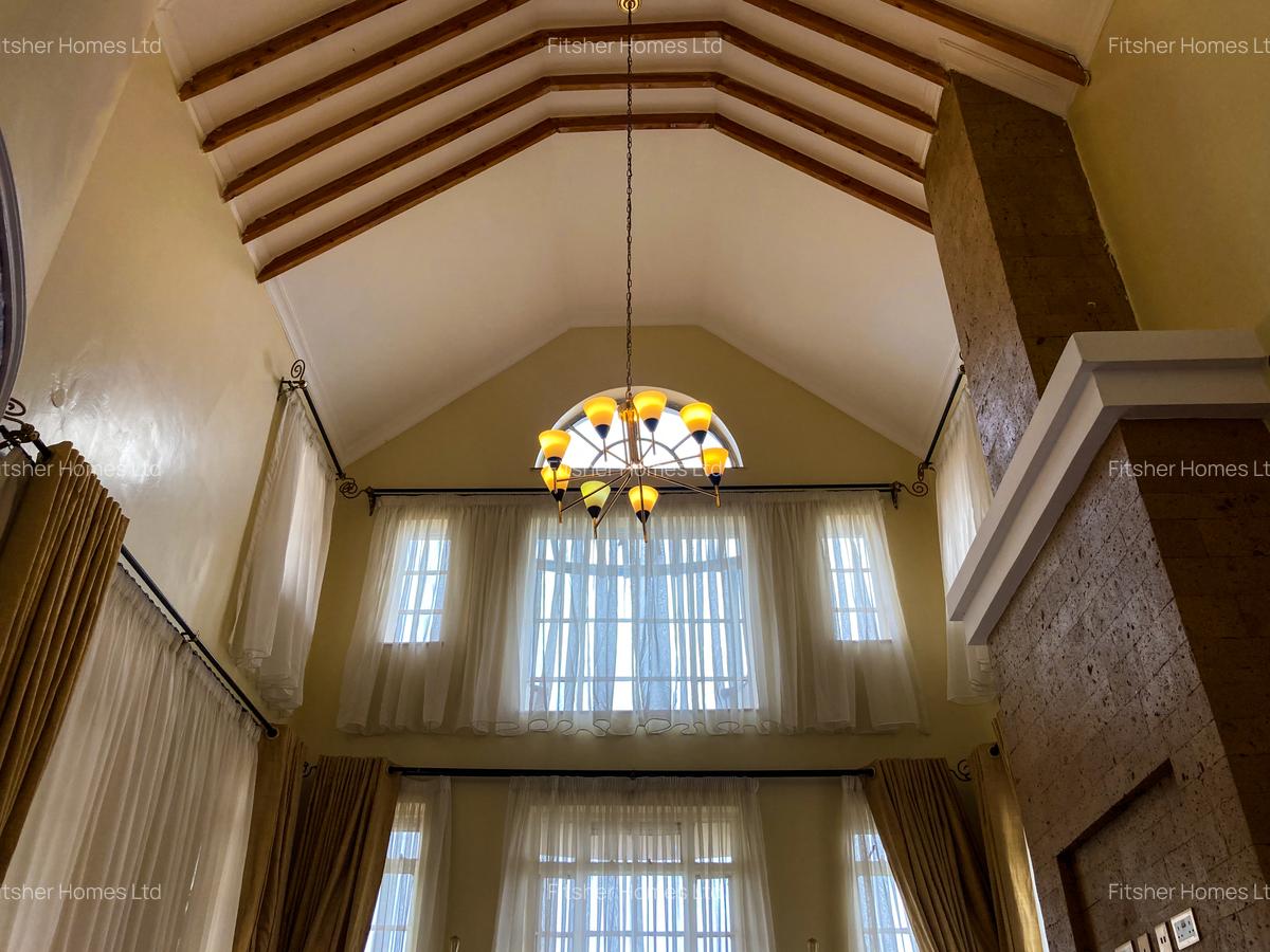 4 Bed House with En Suite in Runda - 15