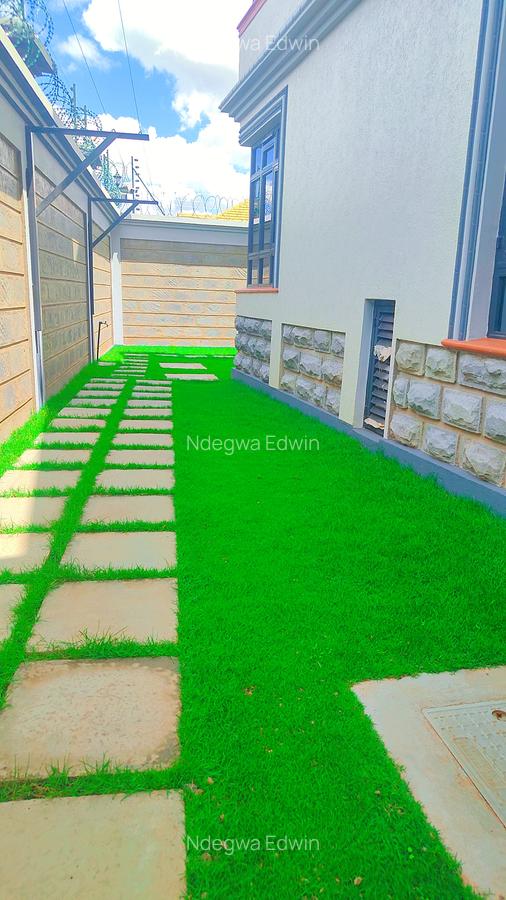 5 Bed House with En Suite at Golfview - 1