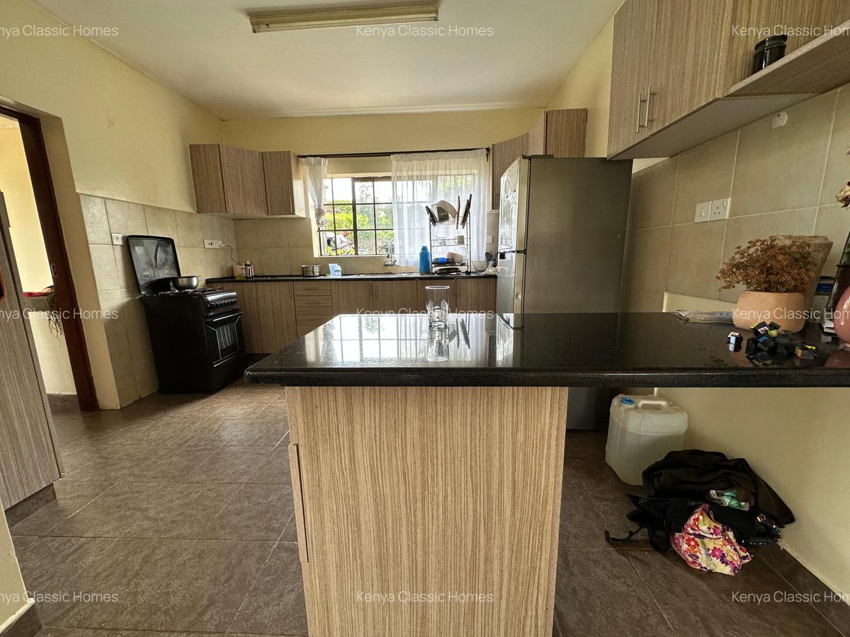 4 Bed House with En Suite at Redhill - 7