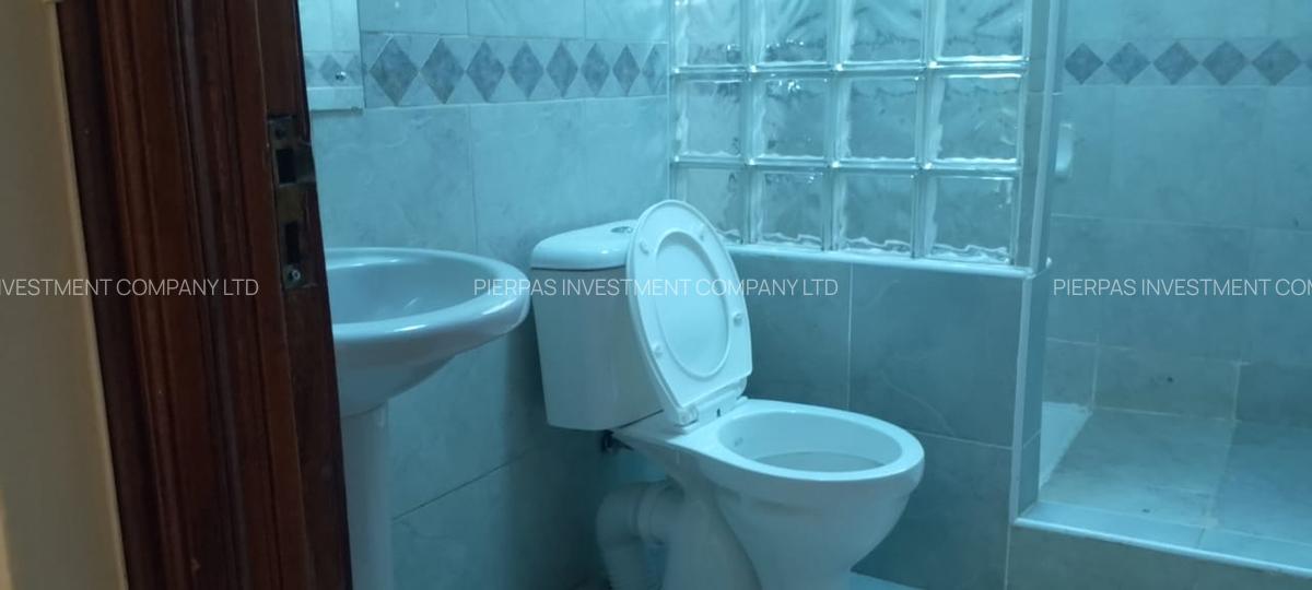 5 Bed Townhouse with En Suite in Lavington - 10