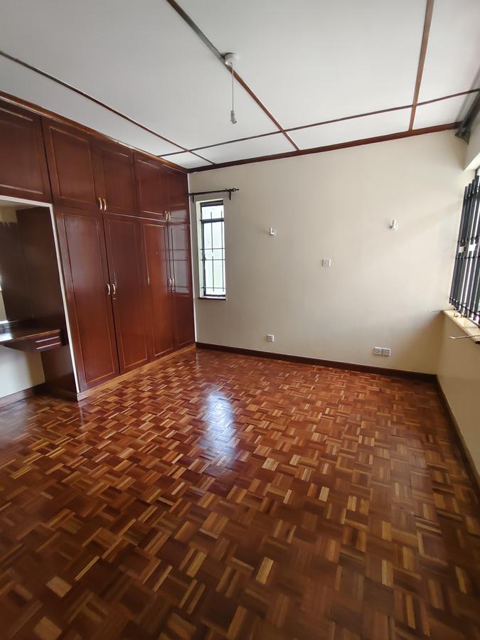 4 Bed Townhouse with En Suite at Yaya Centre - 11