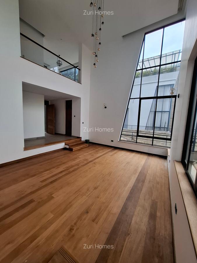 5 Bed Townhouse with En Suite in Lavington - 6