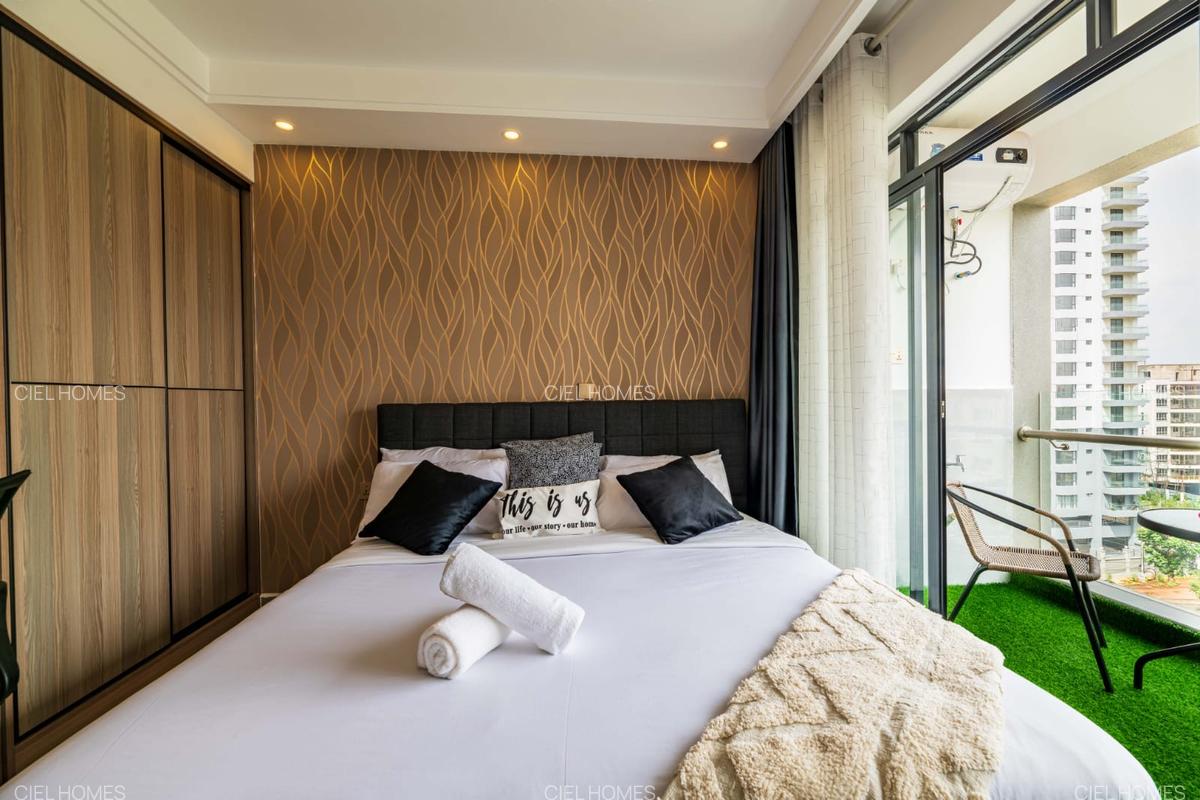 Serviced Studio Apartment with En Suite in Lavington - 8