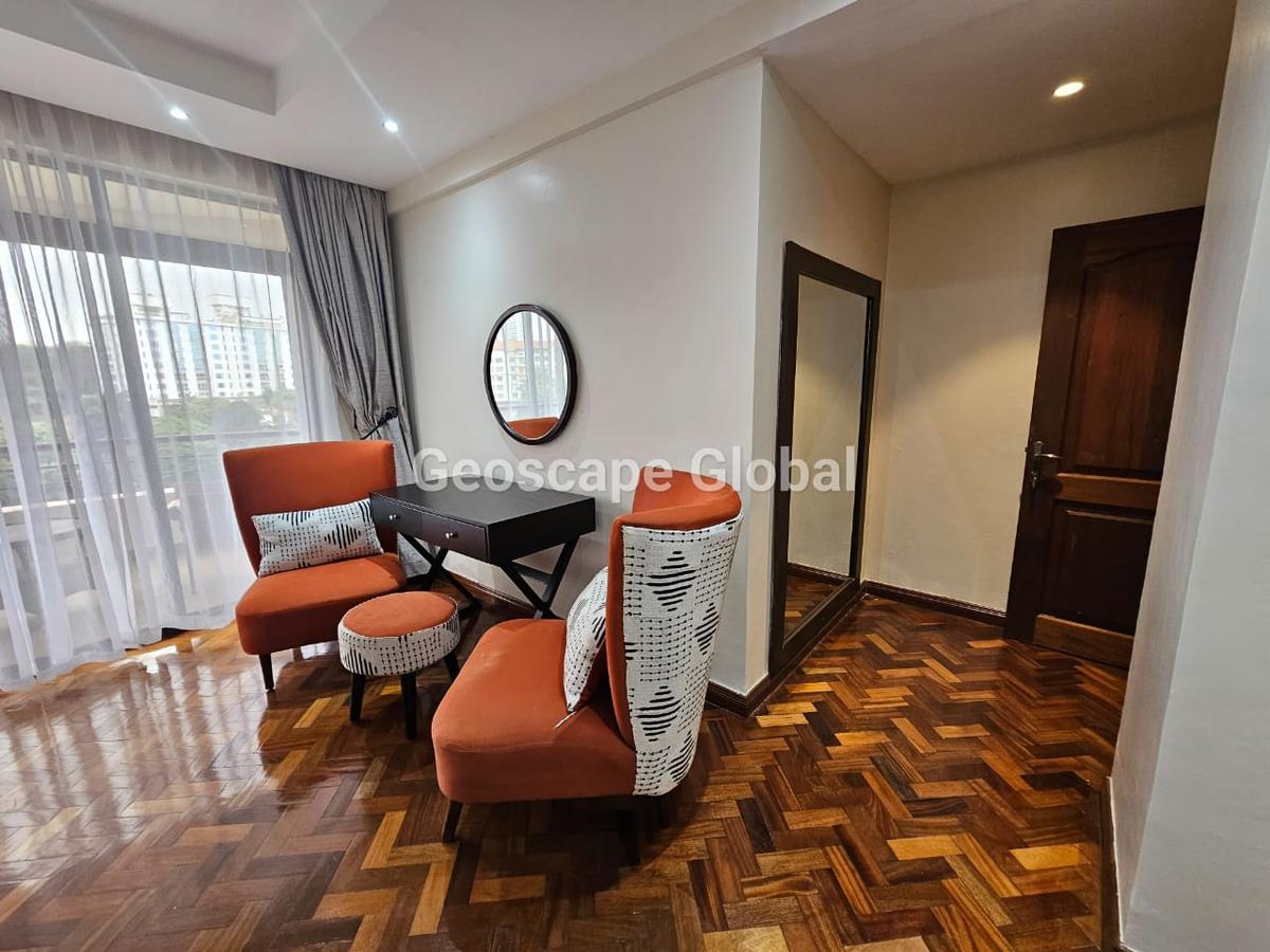 Furnished 4 Bed Apartment with En Suite in Riverside - 16