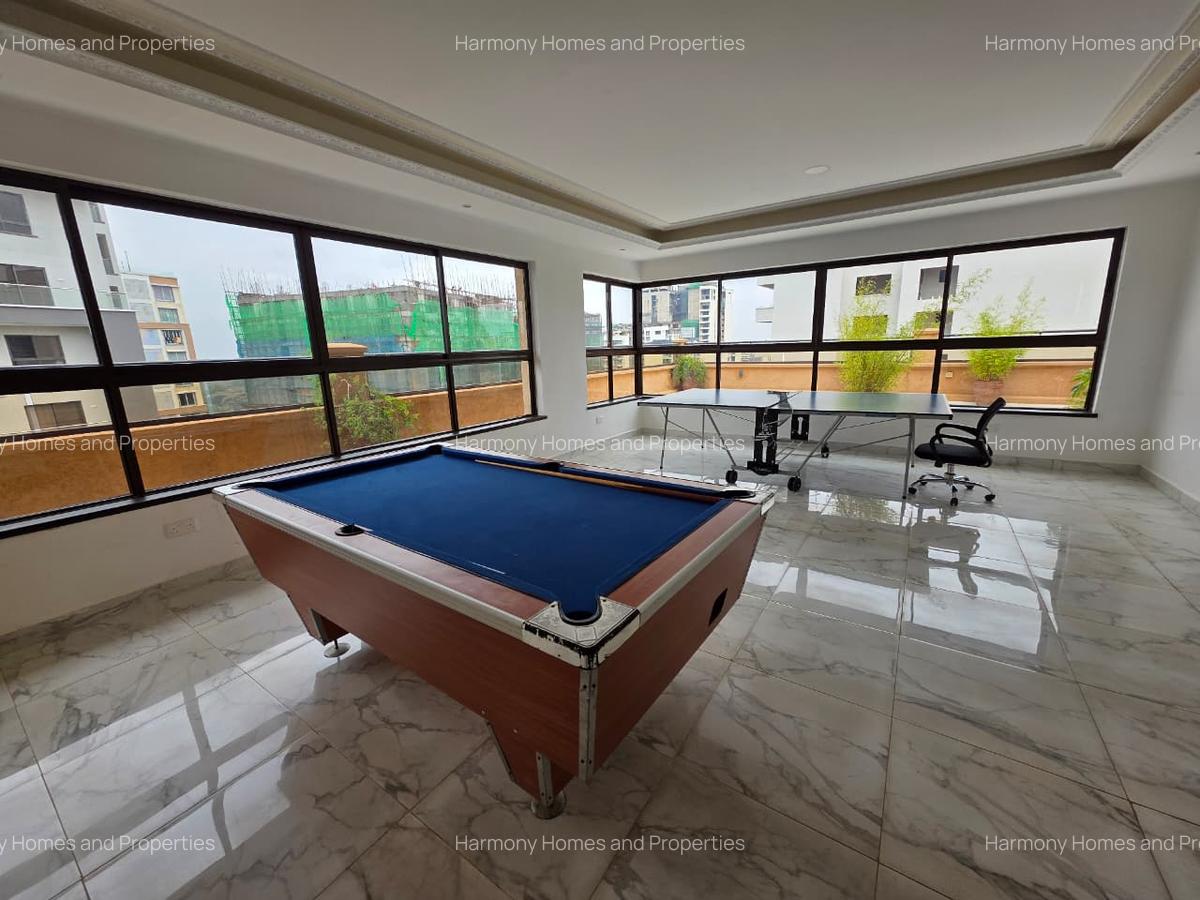 3 Bed Apartment with En Suite in Parklands - 12