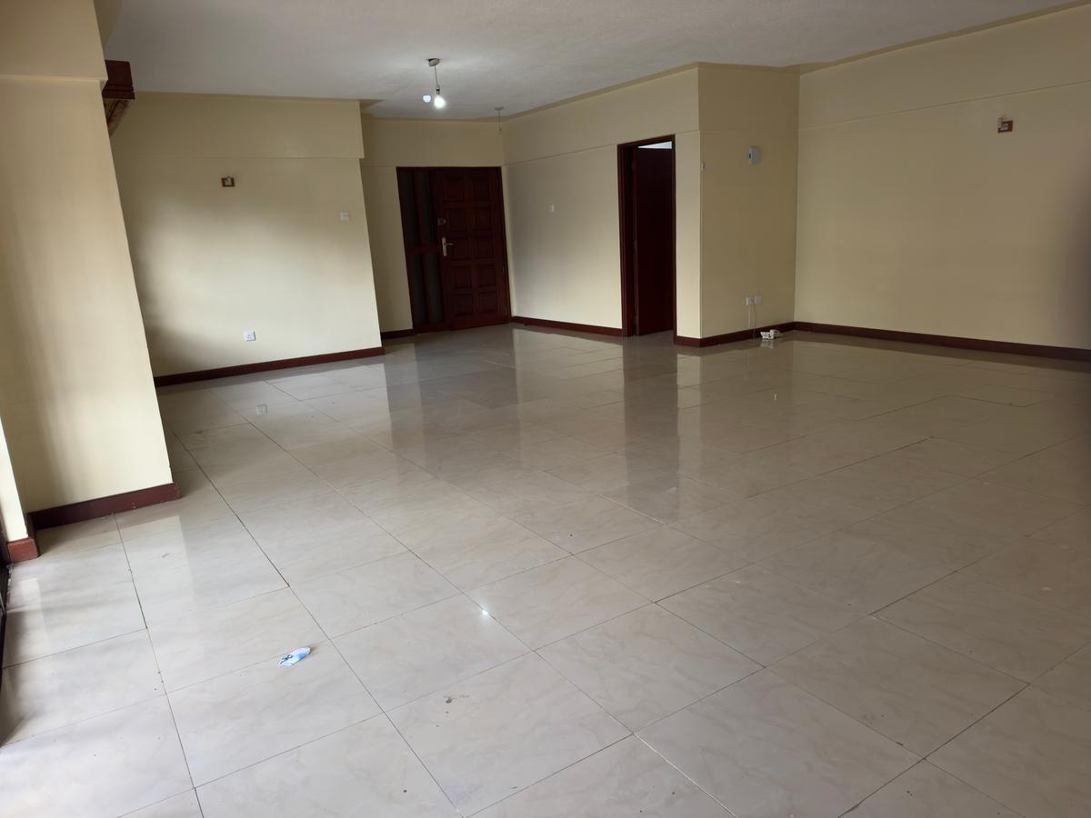 3 Bed Apartment with En Suite at Lantana Road - 3