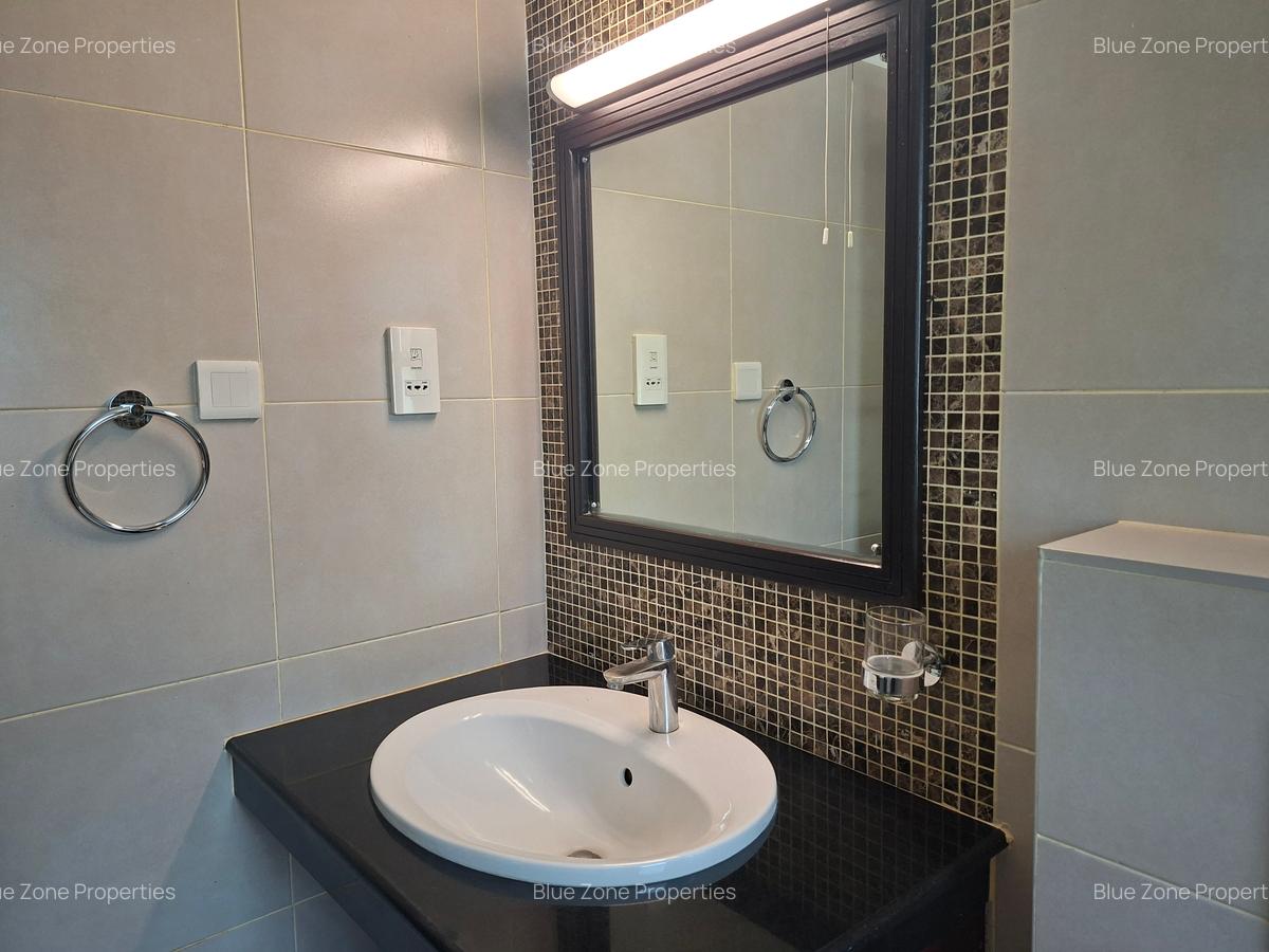 3 Bed Townhouse with En Suite at Near Westlands - 18