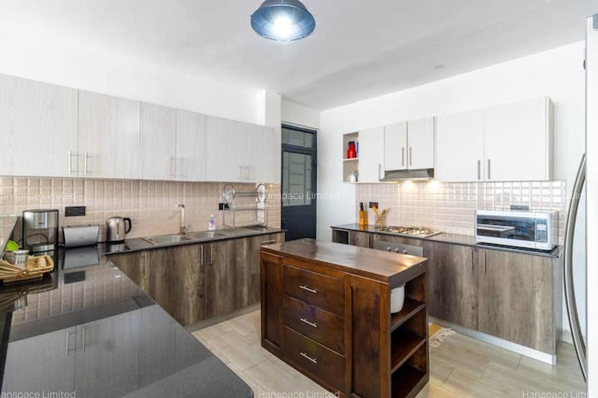 3 Bed Apartment with En Suite in Kilimani - 5