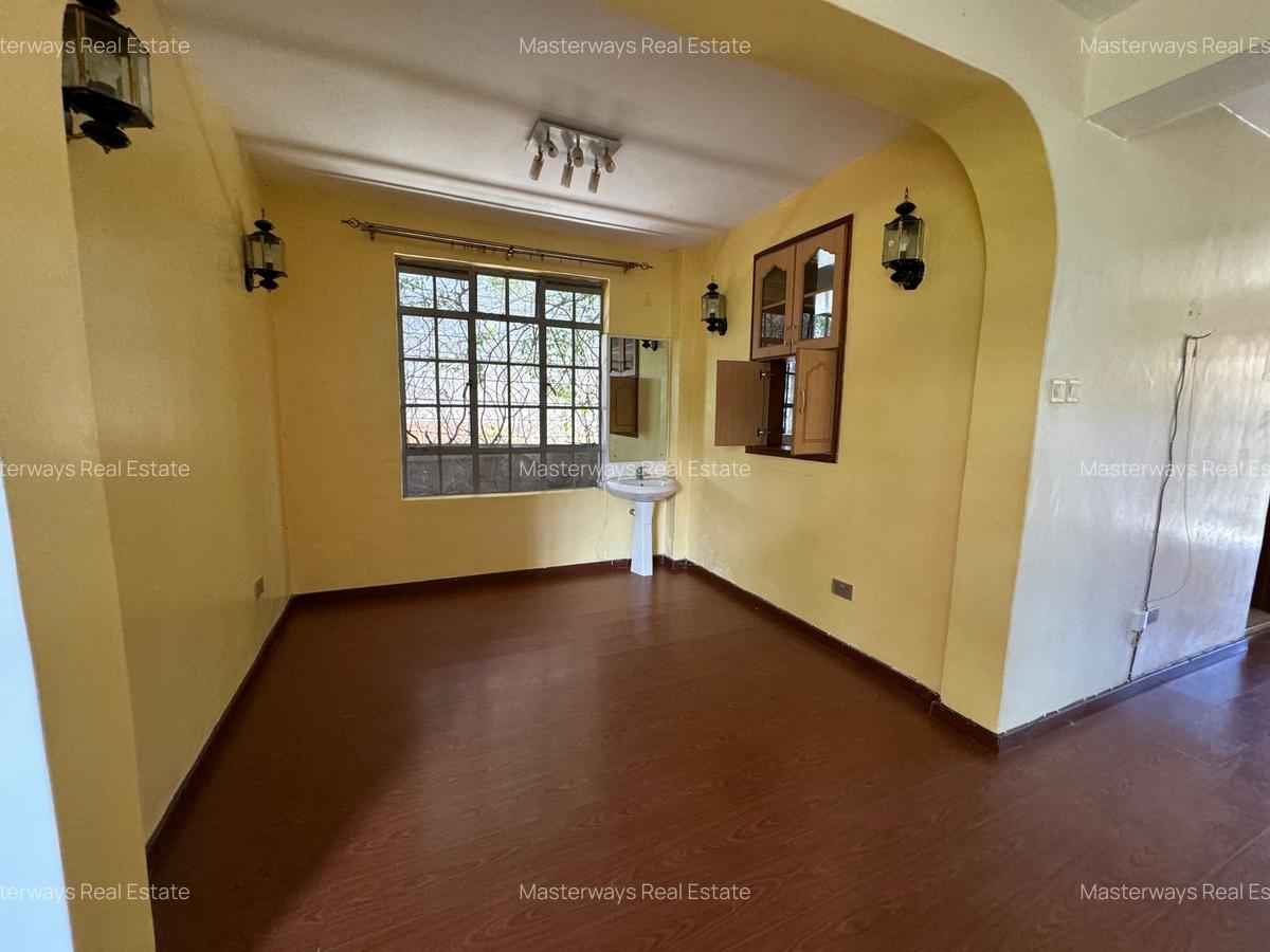 4 Bed Townhouse with En Suite in Muthaiga - 5