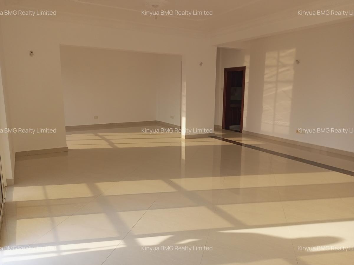 Serviced 3 Bed Apartment with En Suite in Nyali Area - 5