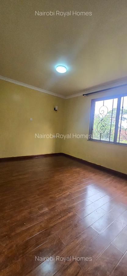 5 Bed Townhouse with En Suite at Lavington Green - 13