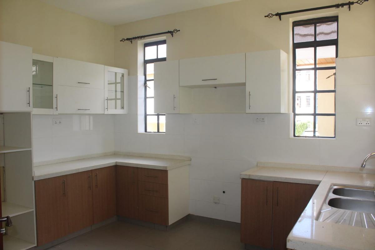 4 Bed Villa with En Suite in Kiambu Road - 9