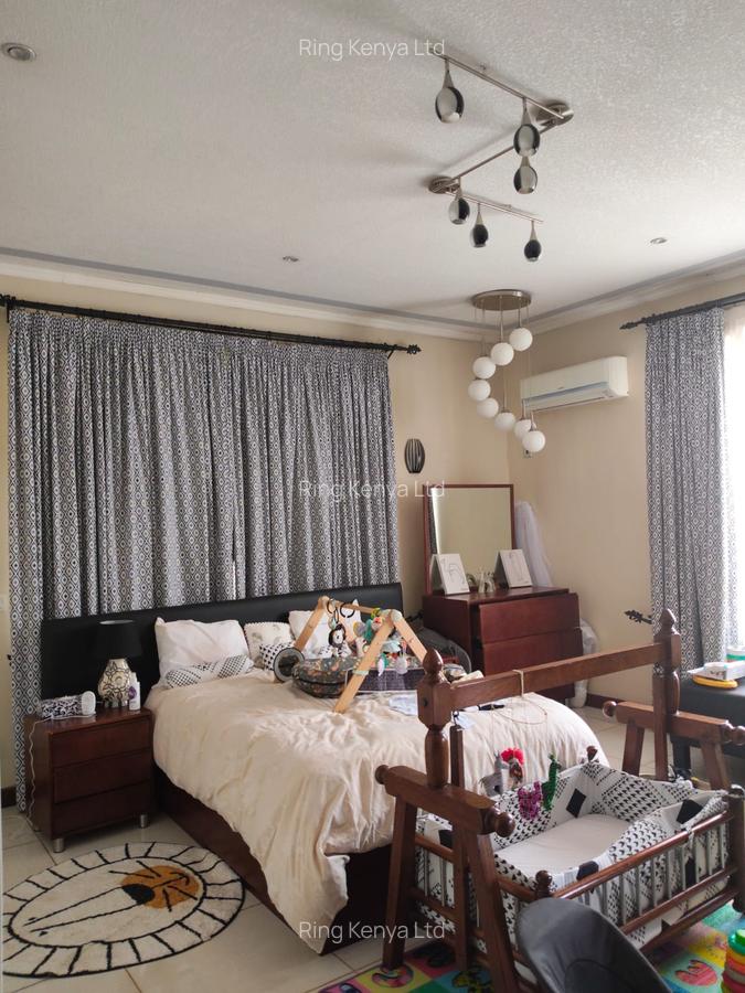 5 Bed House with En Suite in Westlands Area - 15