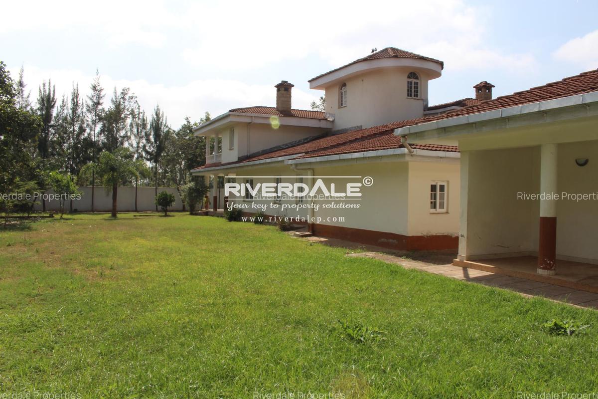 5 Bed House with En Suite in Karen - 4