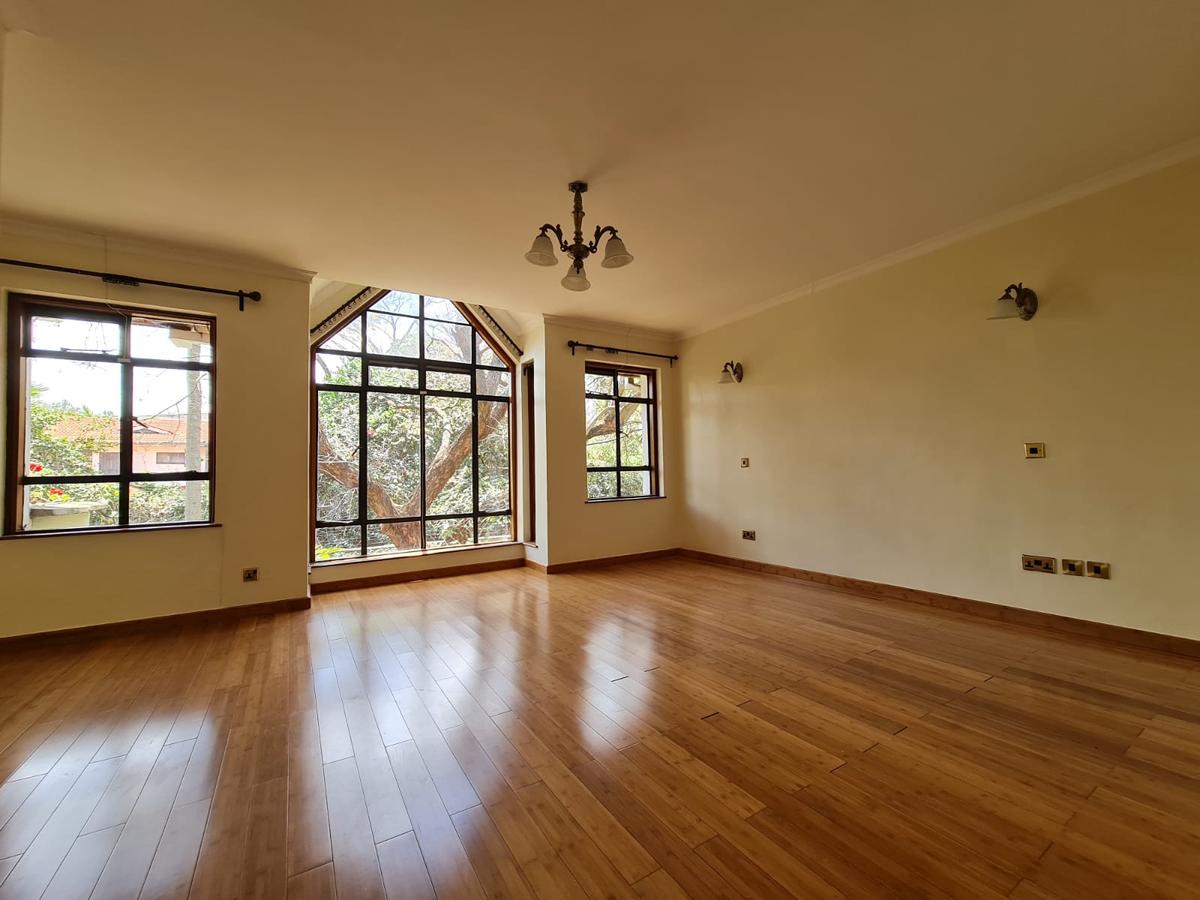 4 Bed Townhouse with En Suite in Lavington - 4