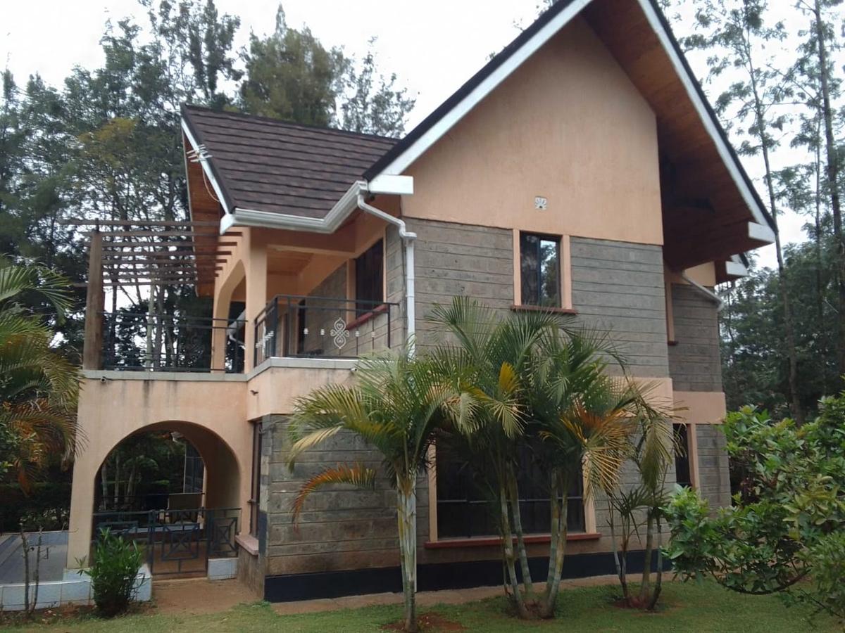 4 Bed House with En Suite at Bomas - 1