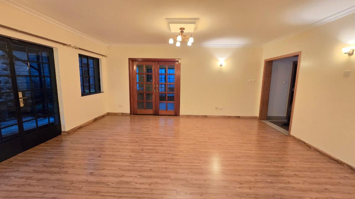 4 Bed Townhouse with En Suite in Lavington - 4
