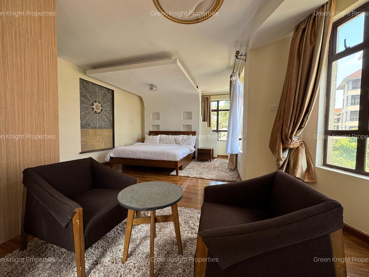 Serviced 3 Bed Apartment with En Suite in Kilimani - 9