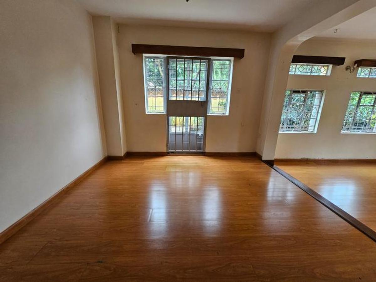 5 Bed Townhouse with En Suite at Lavington Mall - 4