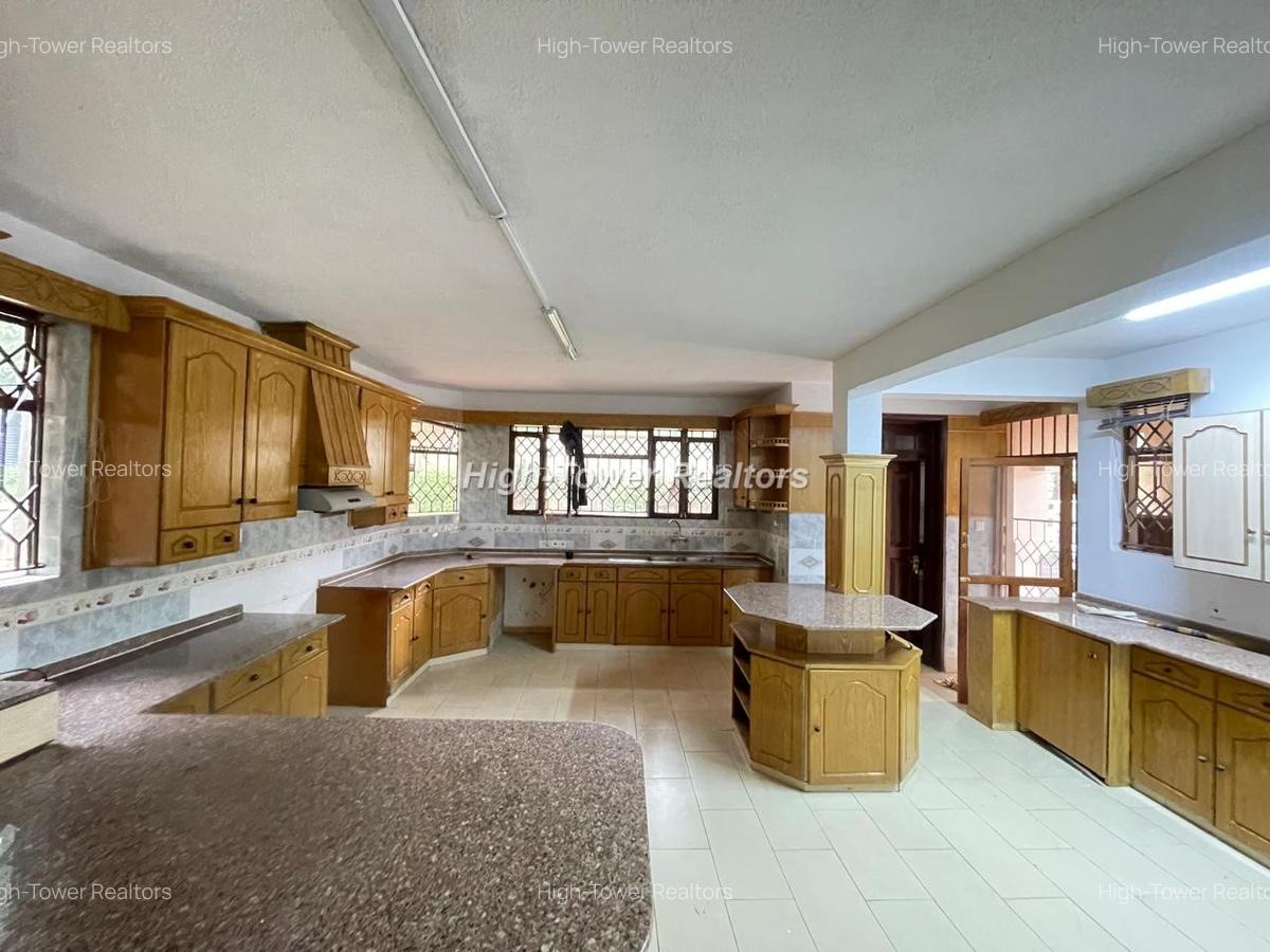 4 Bed House with En Suite at Runda - 8