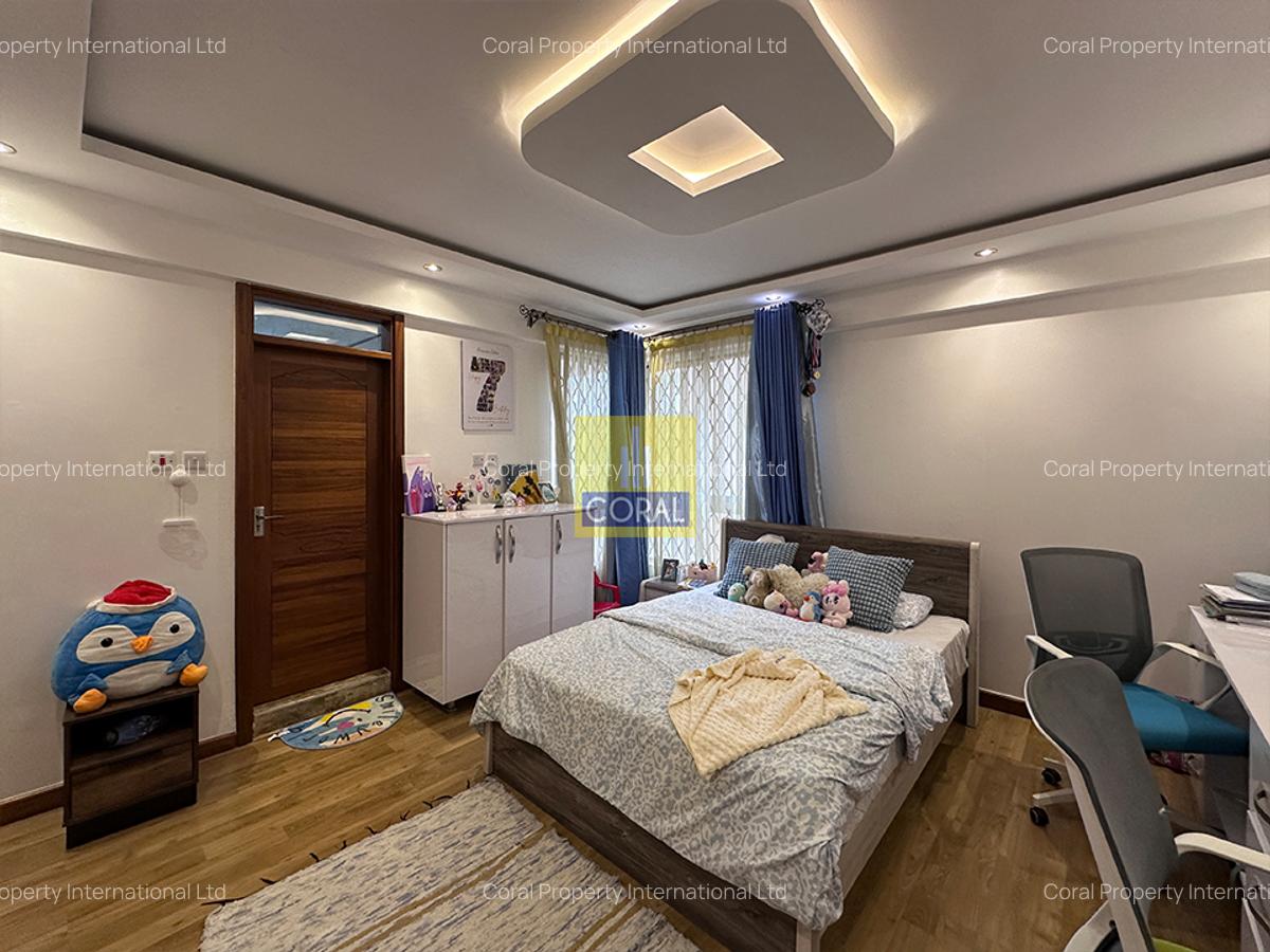 4 Bed Apartment in Parklands - 12