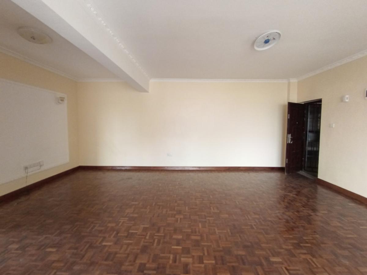 3 Bed Apartment with En Suite at Kilimani Estate - 4