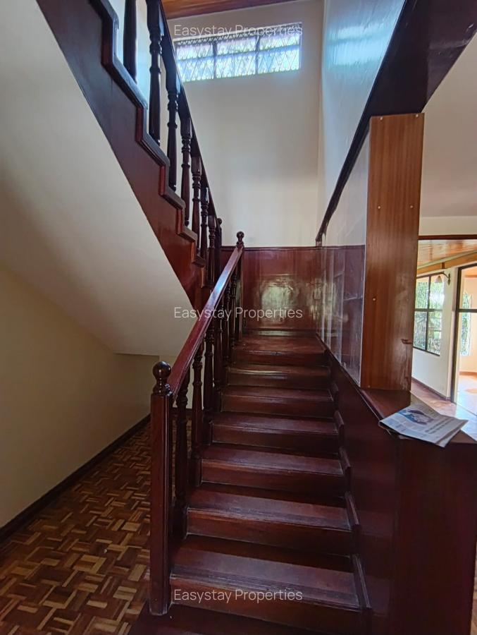 4 Bed House with En Suite in Runda - 10