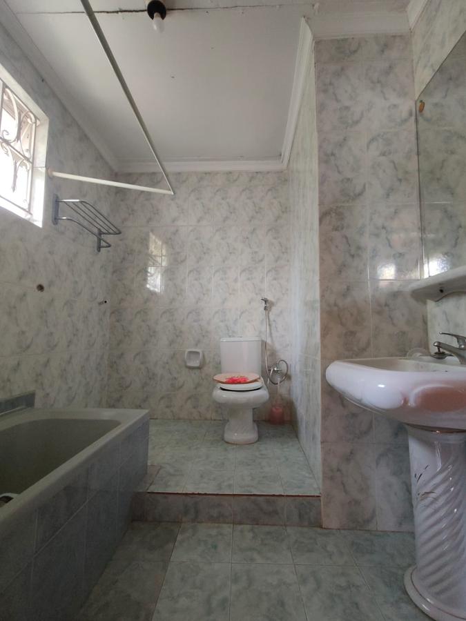 5 Bed House with En Suite at Kisembe - 10