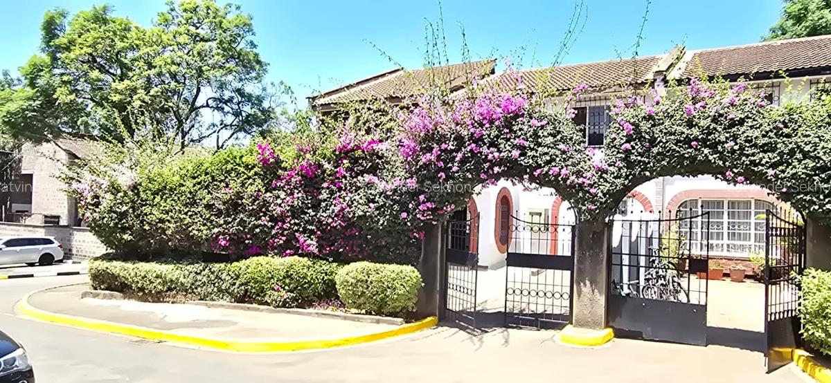 4 Bed Townhouse with En Suite at Ole Odume Road - 4