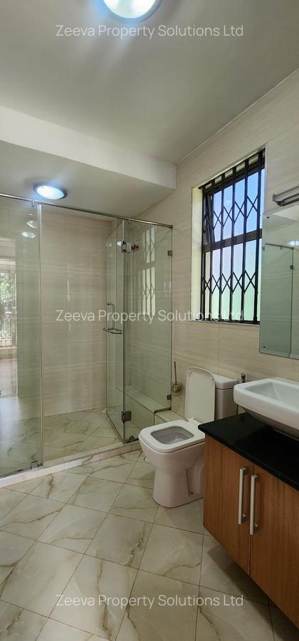 5 Bed Villa with En Suite in Lavington - 20