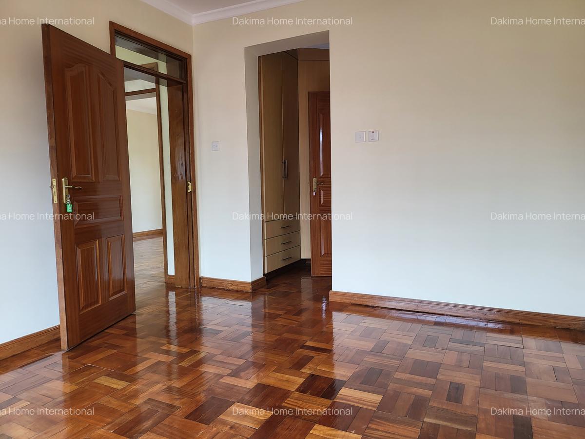 4 Bed Townhouse with En Suite in Runda - 9