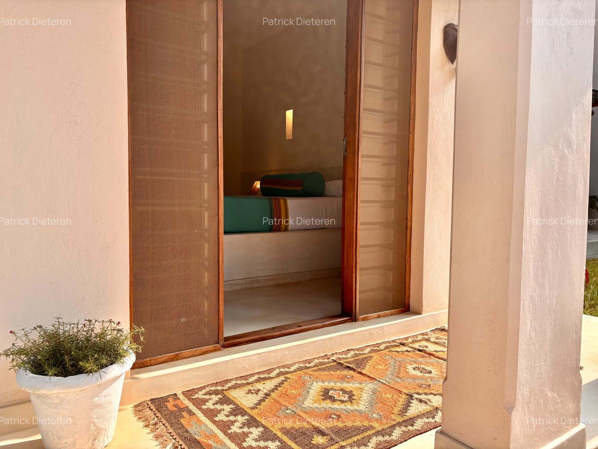 3 Bed Villa with En Suite at Off Turtle Bay Road - 17