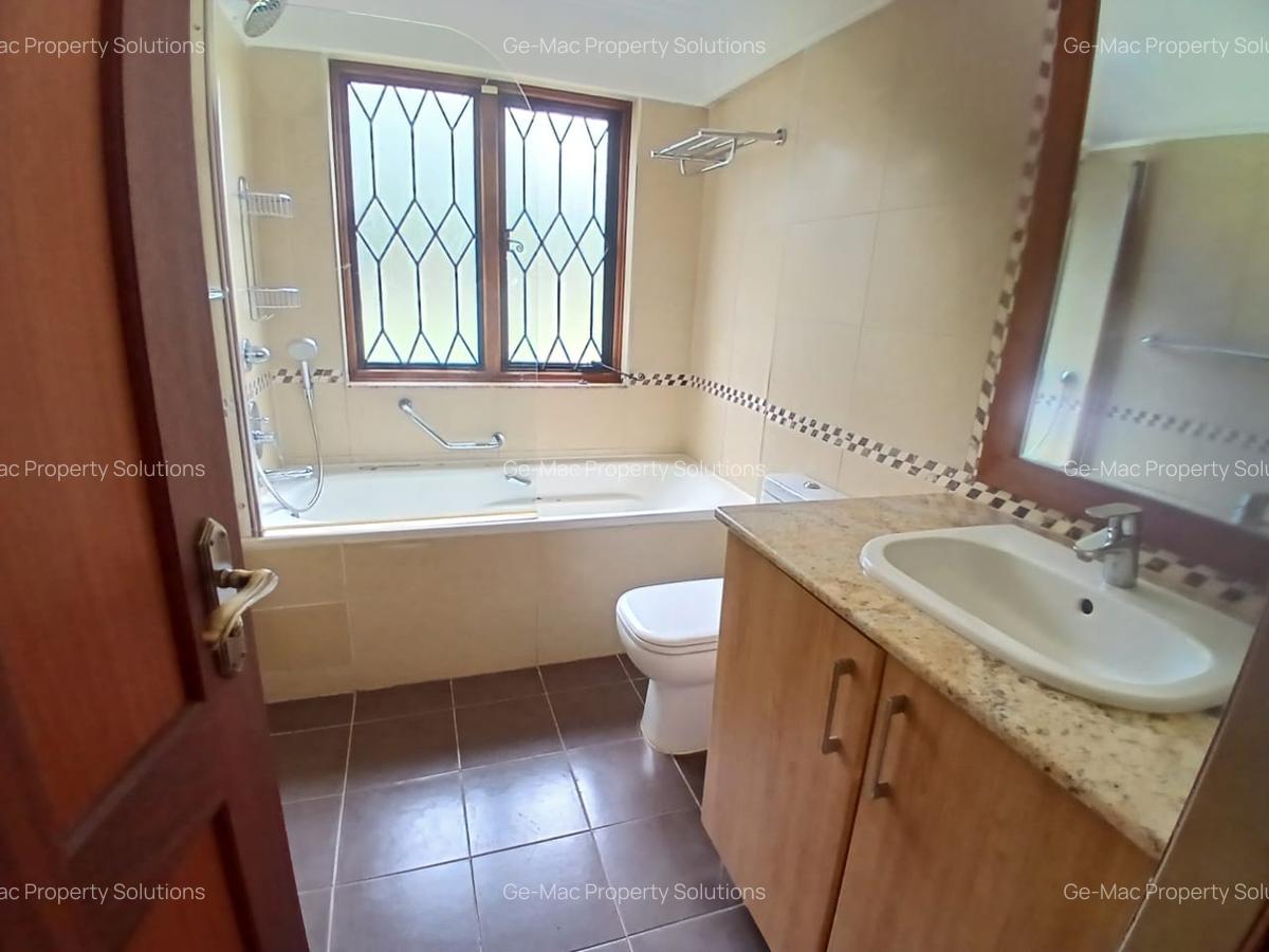5 Bed House with En Suite in Gigiri - 8