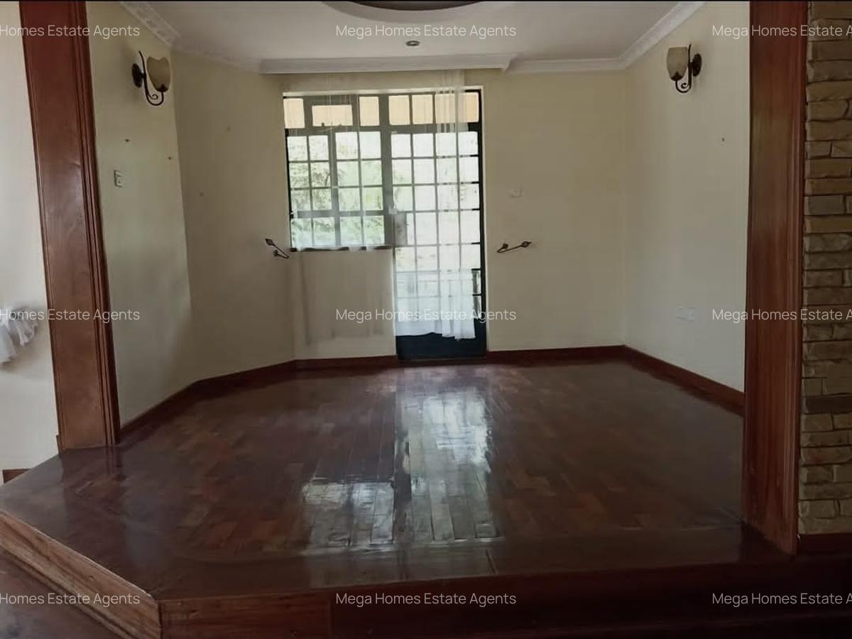 5 Bed Townhouse with En Suite in Runda - 15