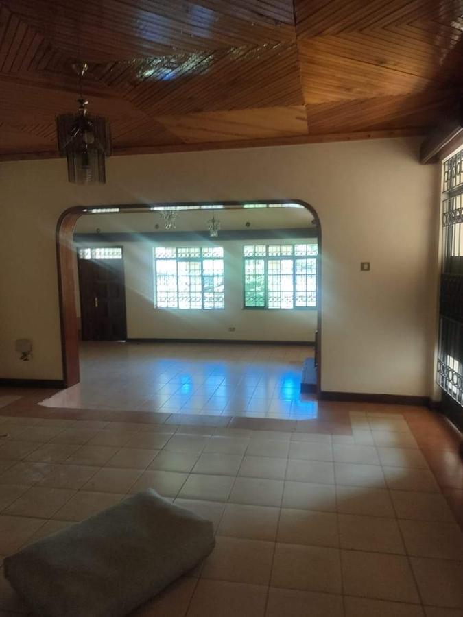 5 Bed House with En Suite at Runda - 2