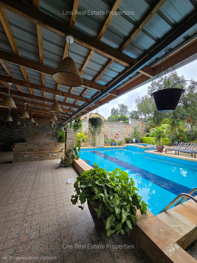 5 Bed House with En Suite in Runda - 2