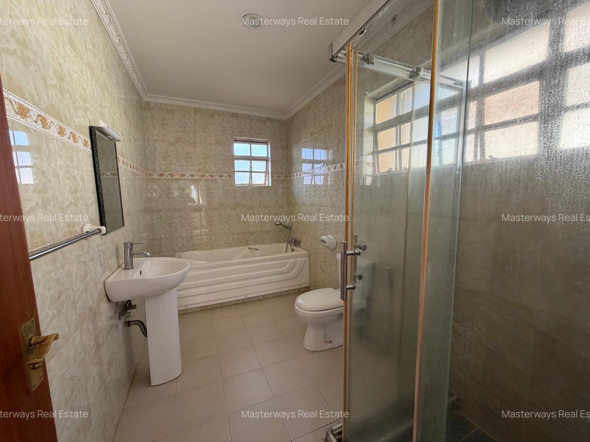 4 Bed Townhouse with En Suite in Runda - 9