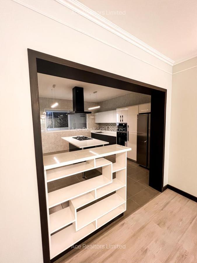 3 Bed Apartment with En Suite at Riverside Drive - 6