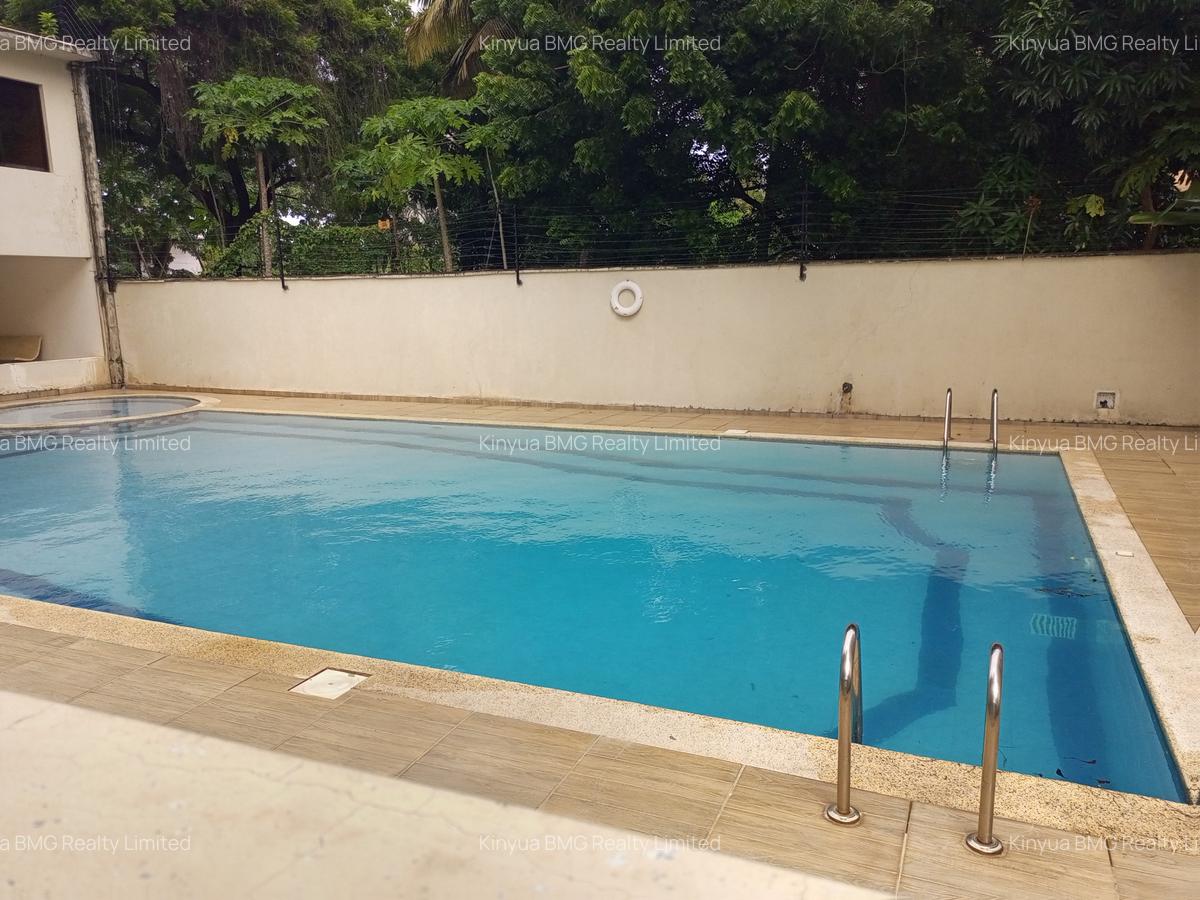 3 Bed Apartment with En Suite at Off Moyne Dr Drive - 10