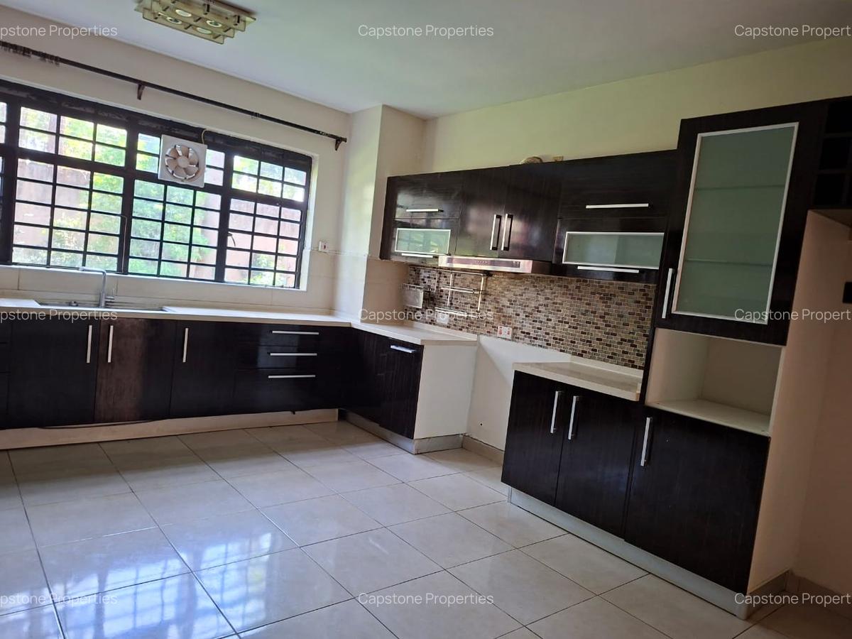 4 Bed Townhouse with En Suite in Runda - 18