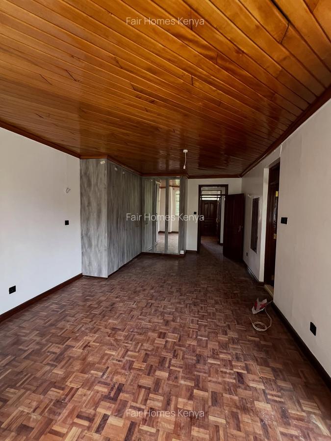 4 Bed Townhouse with En Suite at Amboseli Lane - 5