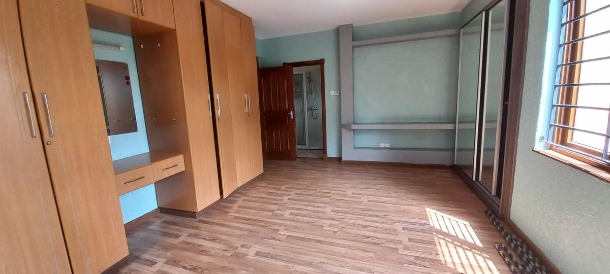 3 Bed Apartment with En Suite in Westlands Area - 11