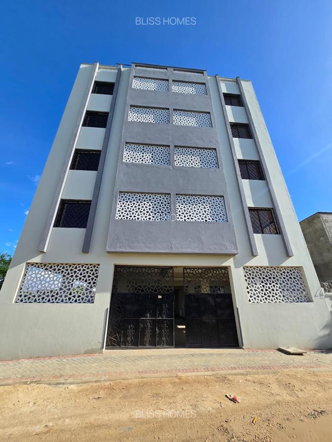 2 Bed Apartment with En Suite at Mtambo Road - 12