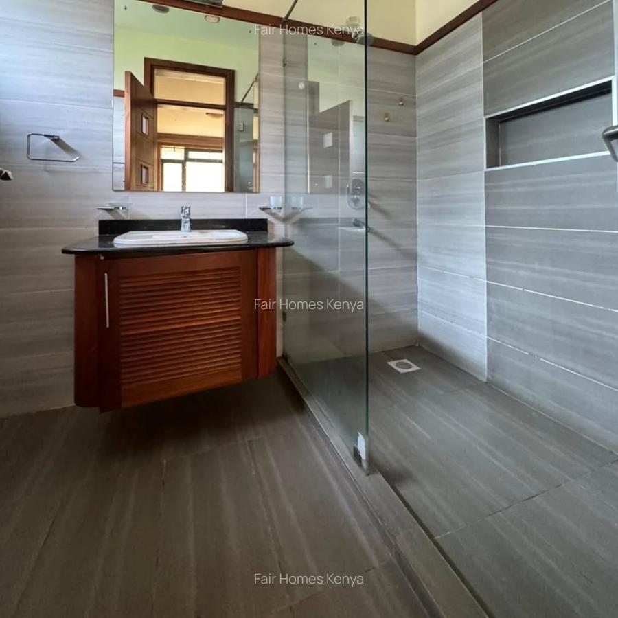 5 Bed Townhouse with En Suite at Gitanga Road - 19