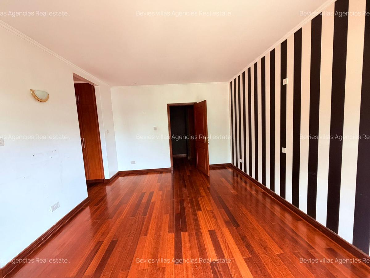 5 Bed Townhouse with En Suite at General Mathenge - 15