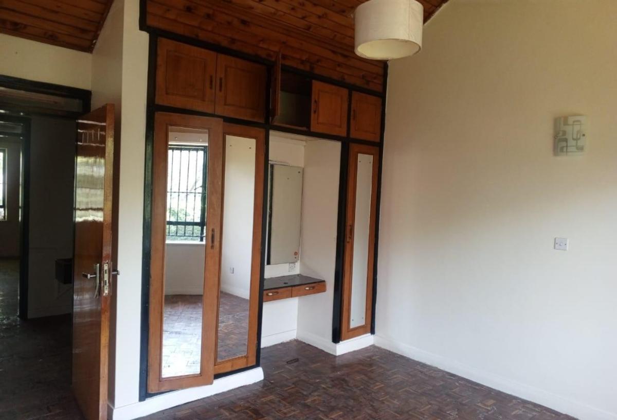 4 Bed House with En Suite in Gigiri - 10