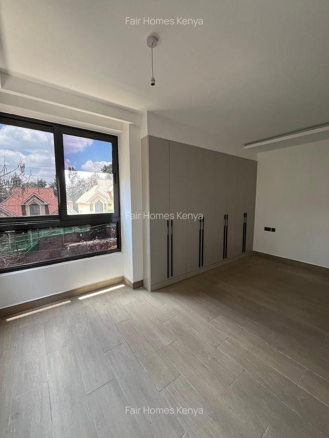3 Bed Apartment with En Suite at Riverside Drive - 7