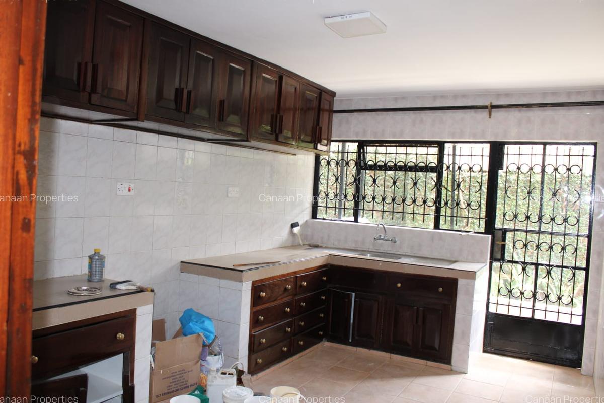 3 Bed Apartment in Kilimani - 3
