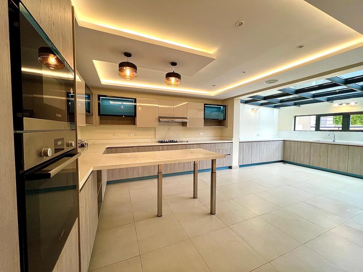 5 Bed Villa with En Suite at Loresho Ridge - 5