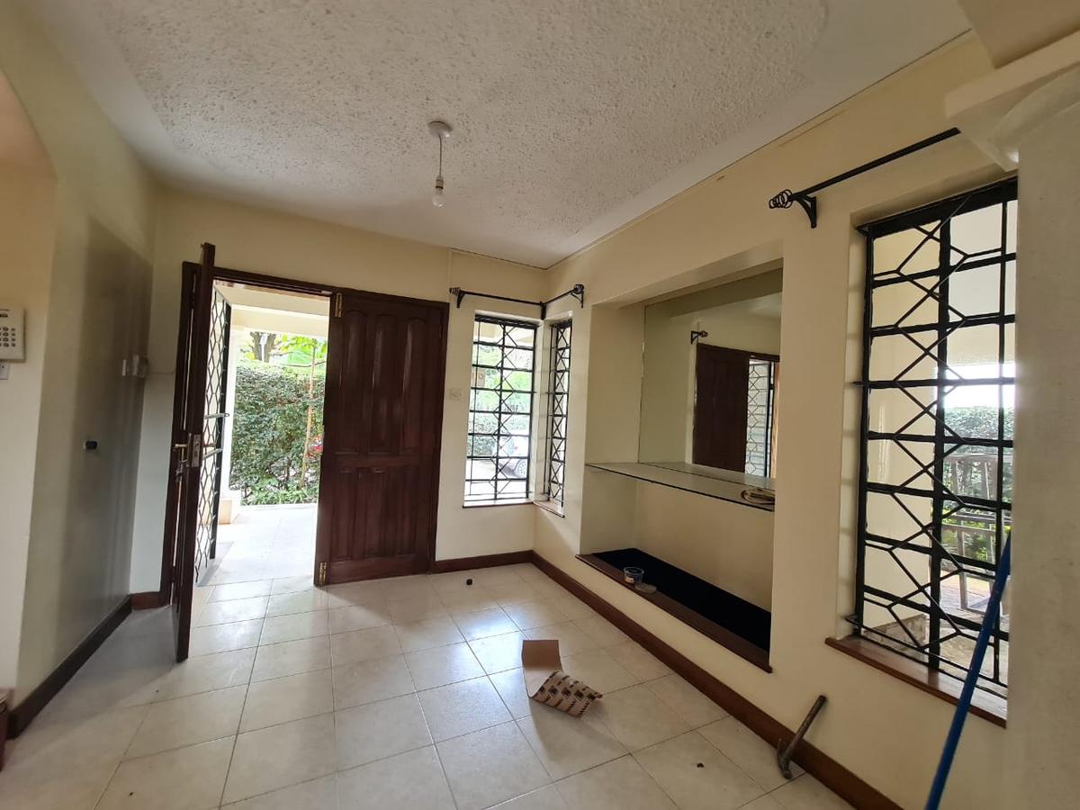 5 Bed Townhouse with En Suite at Grevillea Groove - 9